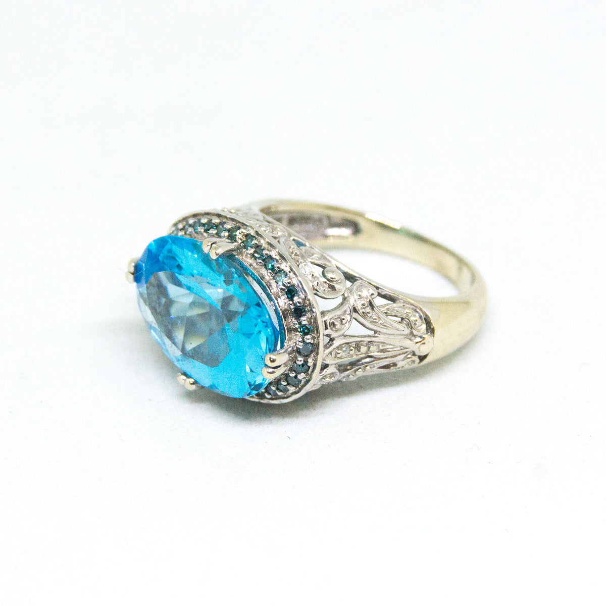 14k White Gold Ring With East-west Topaz And Diamonds – State Street 