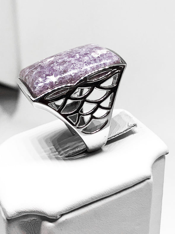 925 Sterling Silver Ring With Lavender Quartz